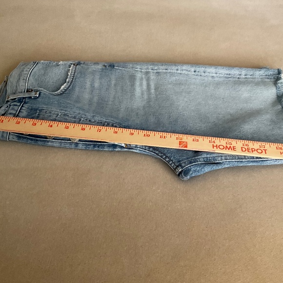 Agolde 90’s Short in Force - Picture 4 of 6